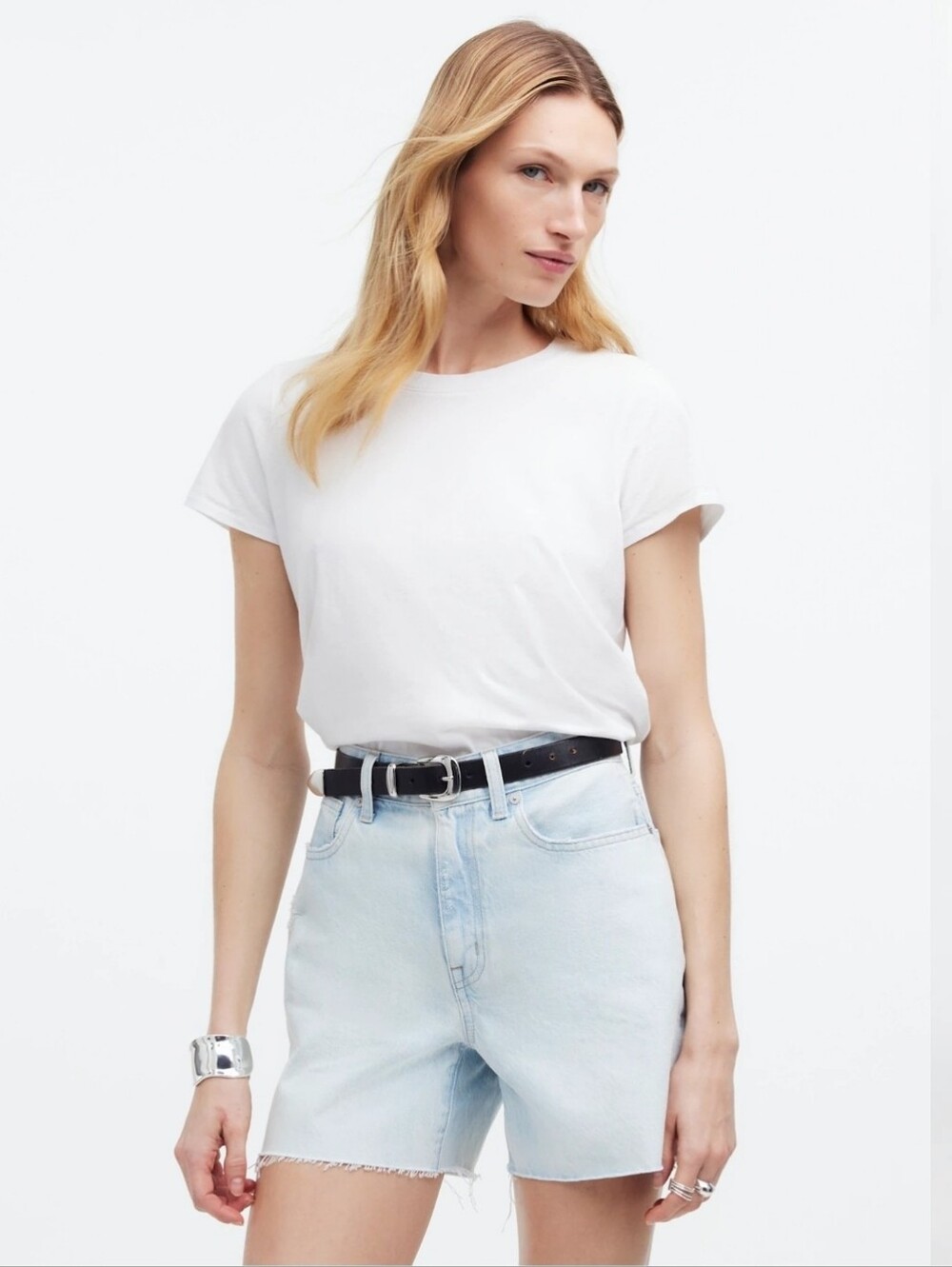 Madwell 90s Jean Short Lightwash Denim Mid Length Mom Jeans Shorts 25